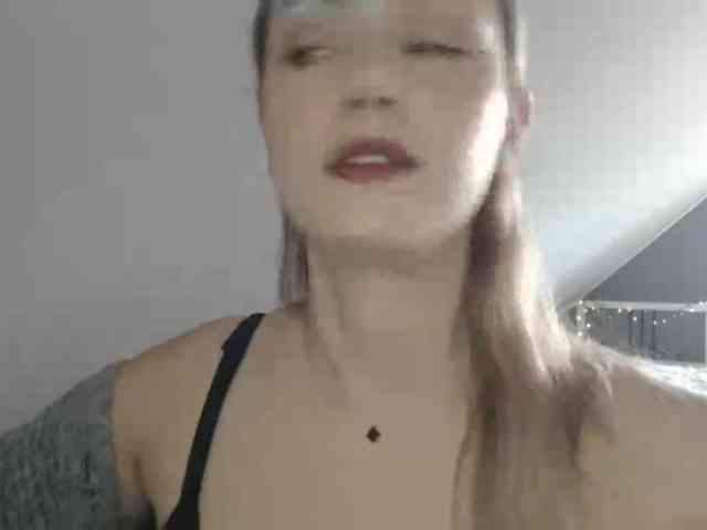 ScarlettXQueen webcam