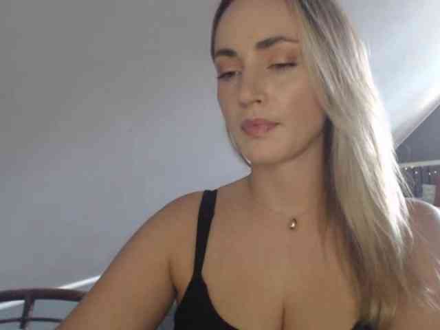 ScarlettXQueen webcam