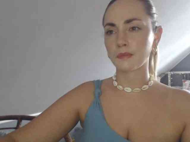 ScarlettXQueen webcam