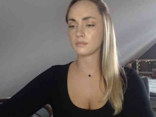 ScarlettXQueen webcam