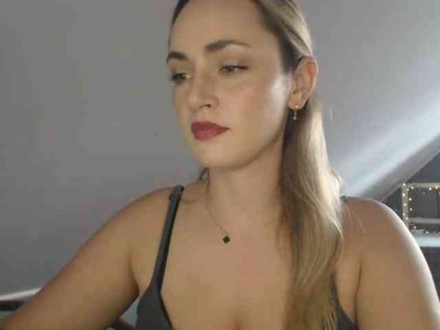 ScarlettXQueen webcam