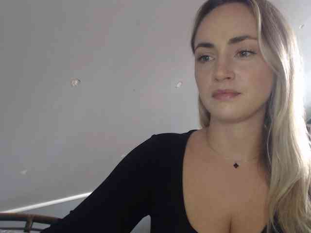 ScarlettXQueen webcam