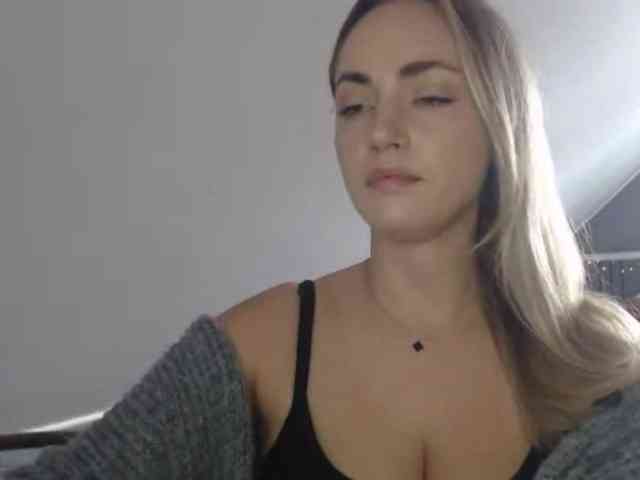 ScarlettXQueen webcam