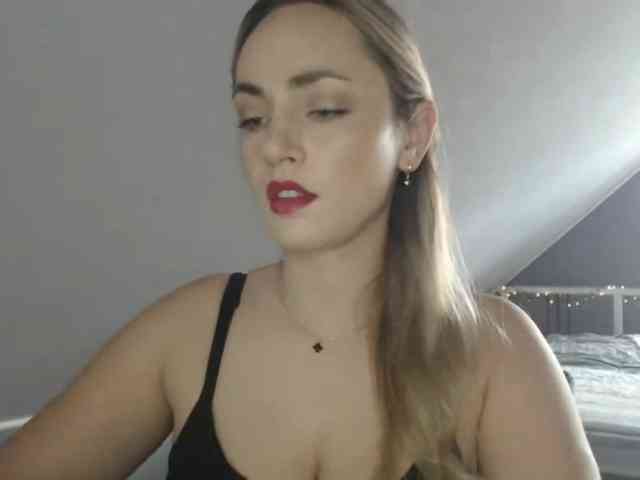 ScarlettXQueen webcam