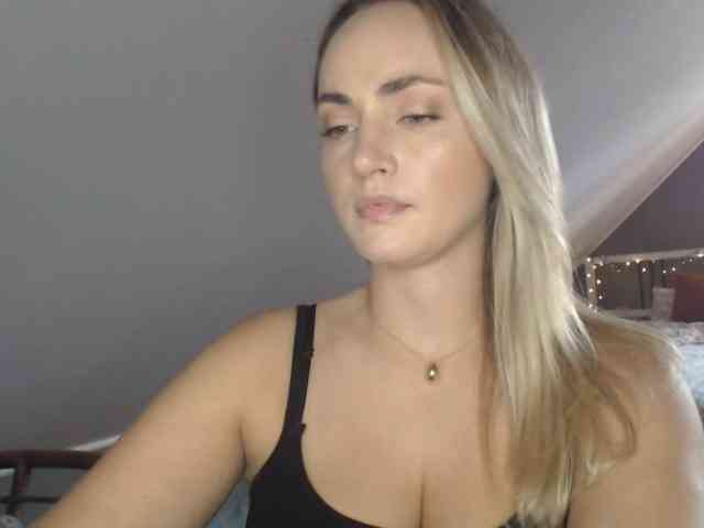 ScarlettXQueen webcam