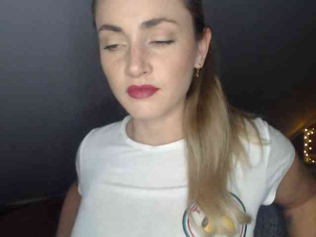 ScarlettXQueen webcam