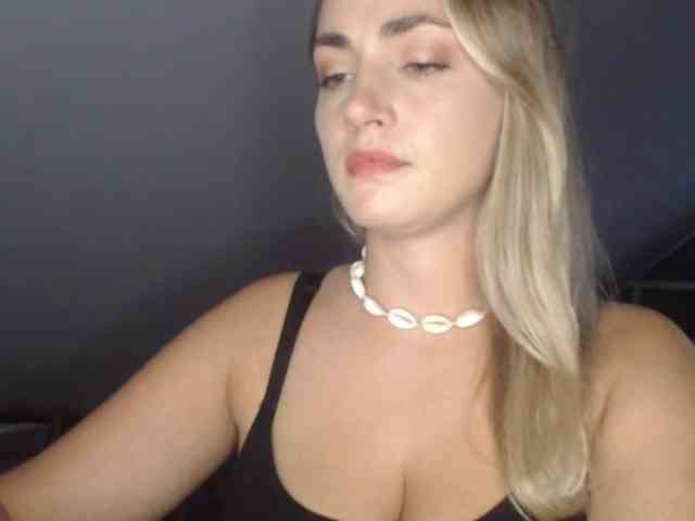 ScarlettXQueen webcam