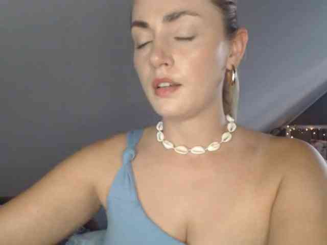 ScarlettXQueen webcam
