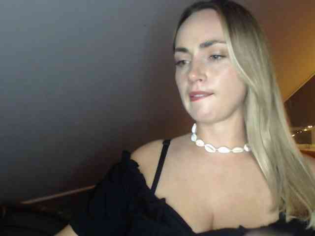 ScarlettXQueen webcam