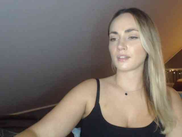 ScarlettXQueen webcam