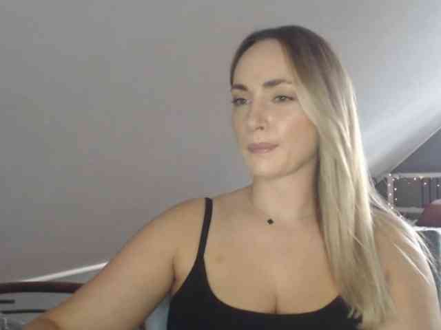 ScarlettXQueen webcam