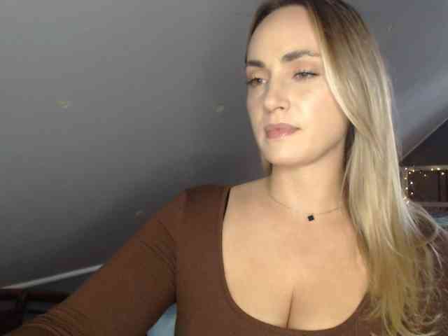 ScarlettXQueen webcam