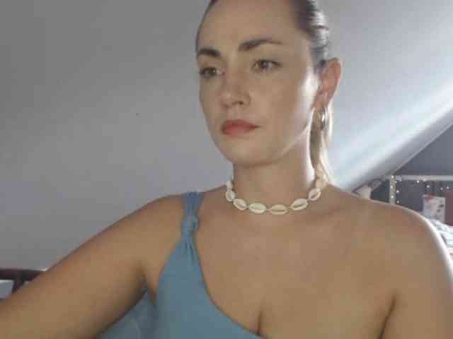 ScarlettXQueen webcam