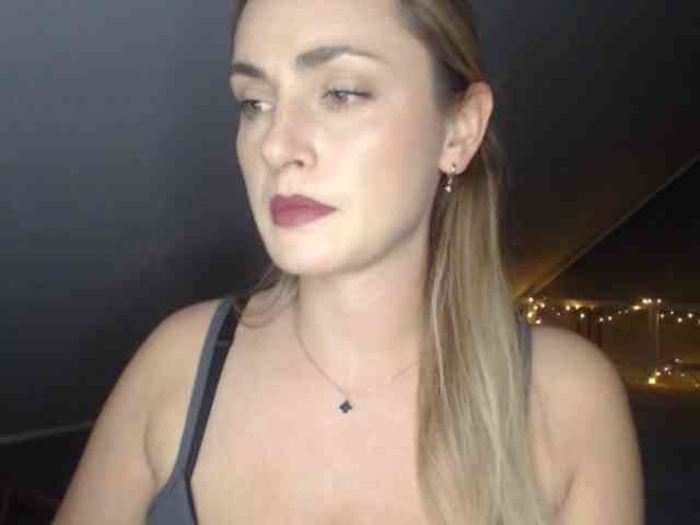 ScarlettXQueen webcam