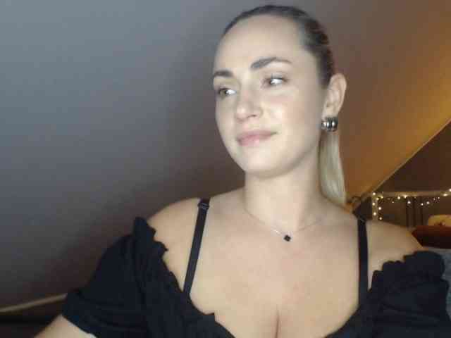 ScarlettXQueen webcam