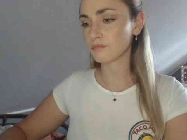 ScarlettXQueen webcam