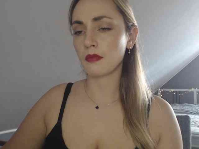 ScarlettXQueen webcam
