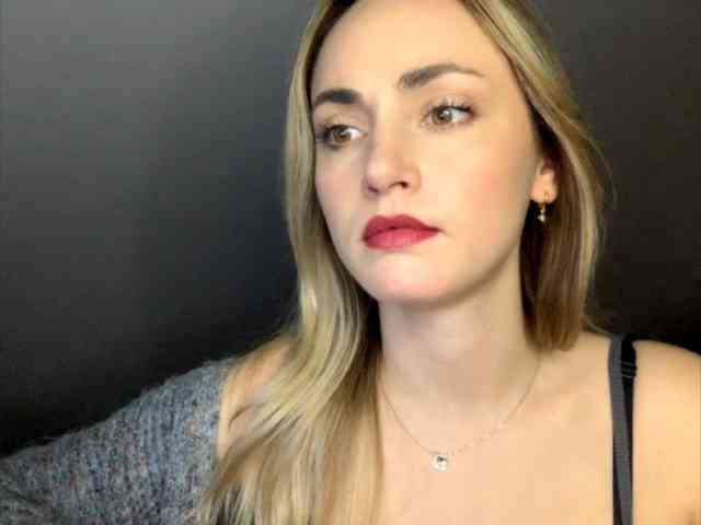 ScarlettXQueen webcam