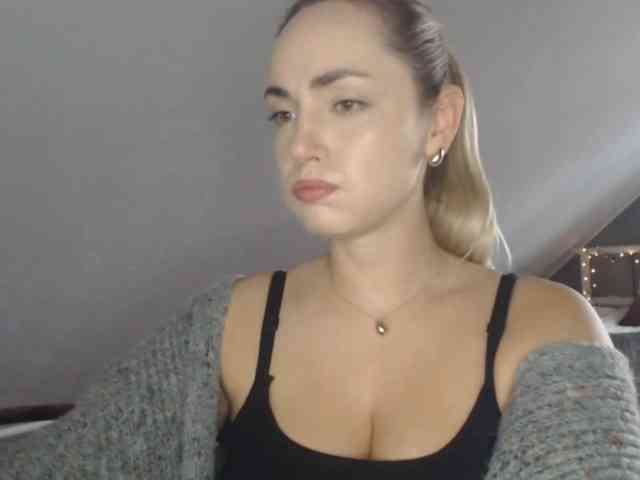 ScarlettXQueen webcam