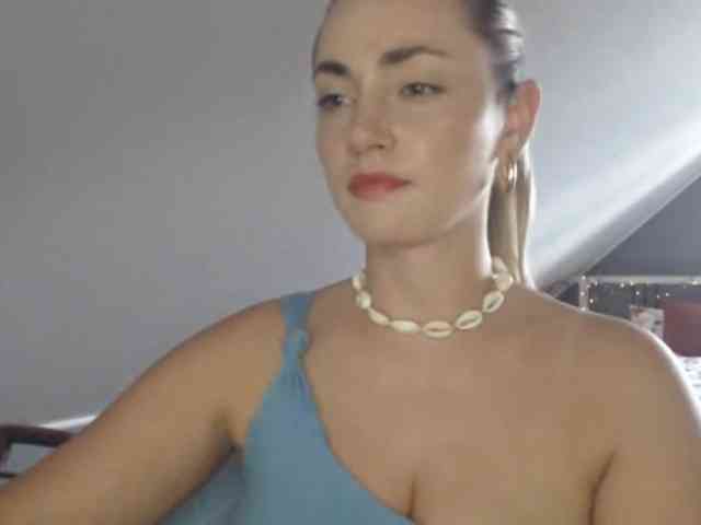 ScarlettXQueen webcam