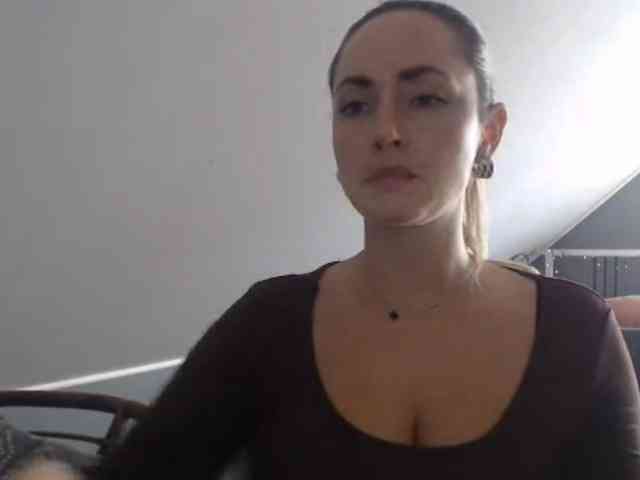 ScarlettXQueen webcam