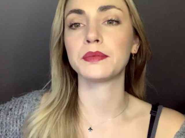 ScarlettXQueen webcam