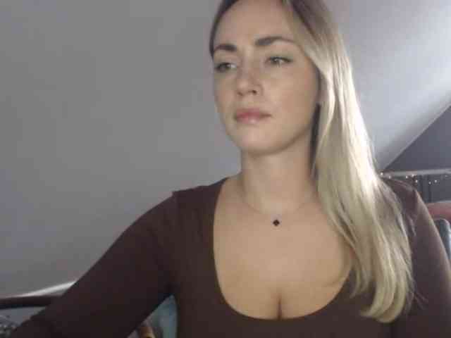 ScarlettXQueen webcam