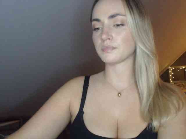ScarlettXQueen webcam