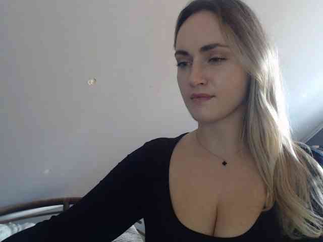 ScarlettXQueen webcam