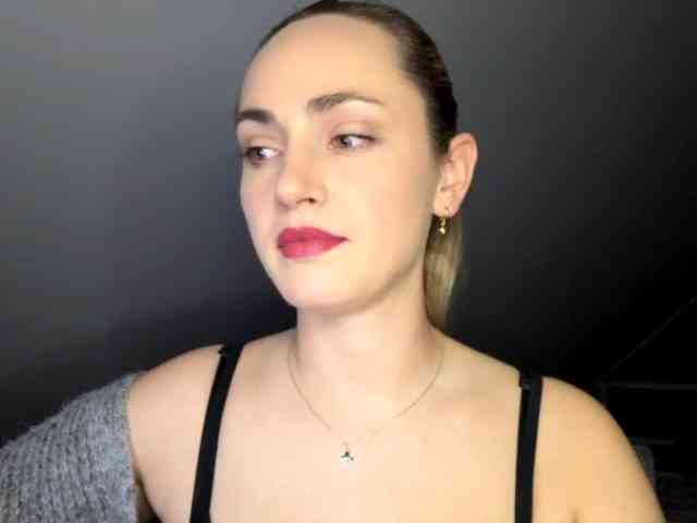 ScarlettXQueen webcam
