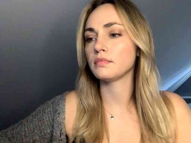 ScarlettXQueen webcam