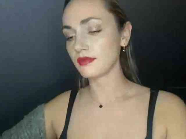 ScarlettXQueen webcam