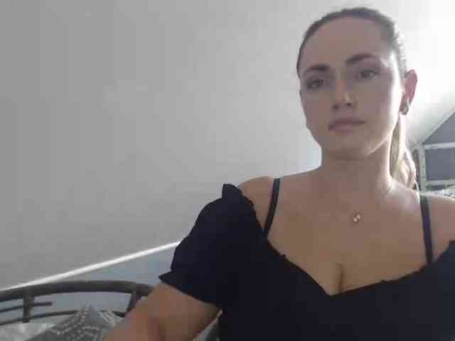 ScarlettXQueen webcam