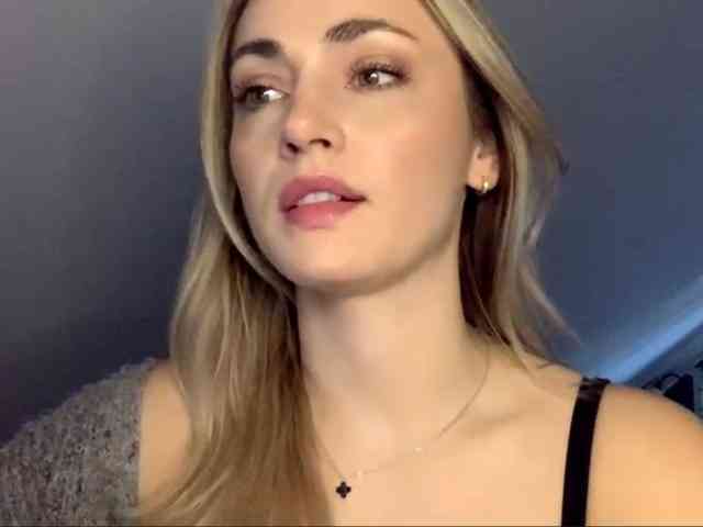 ScarlettXQueen webcam