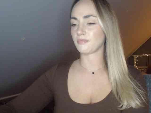 ScarlettXQueen webcam