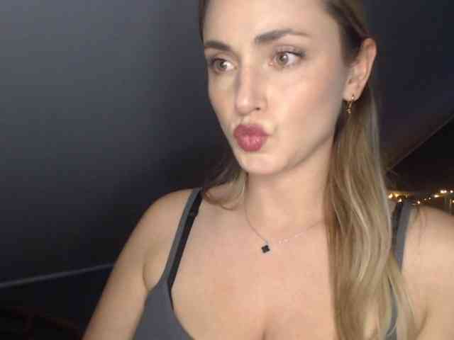 ScarlettXQueen webcam