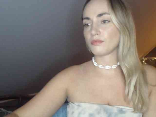 ScarlettXQueen webcam