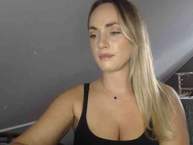 ScarlettXQueen - Girl 