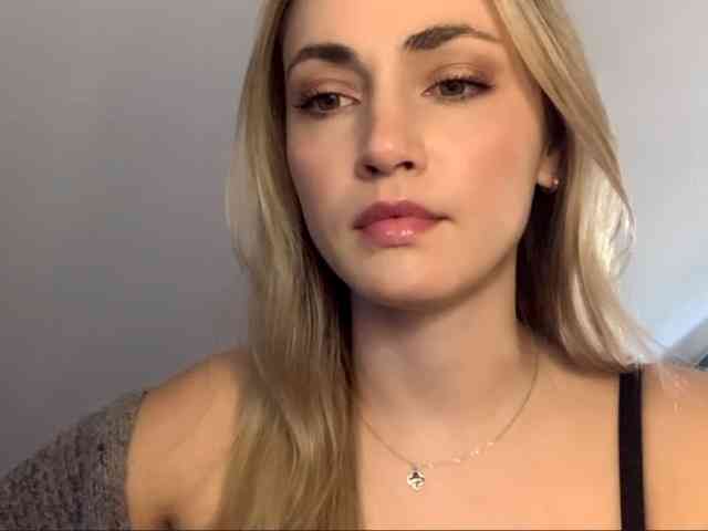 ScarlettXQueen webcam