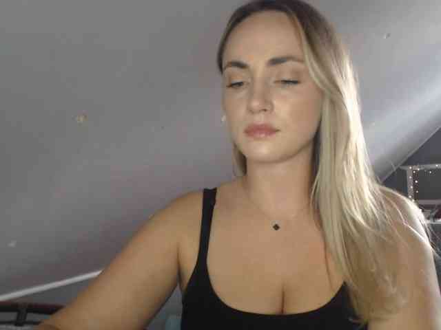 ScarlettXQueen webcam