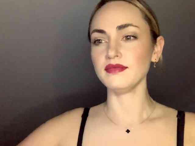 ScarlettXQueen webcam