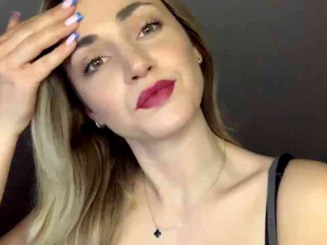 ScarlettXQueen webcam