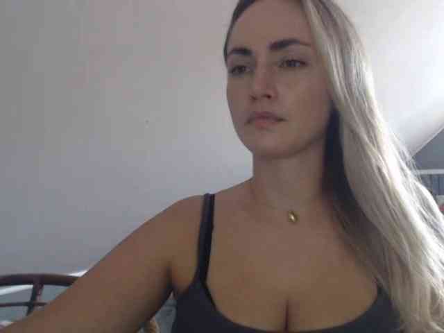 ScarlettXQueen webcam