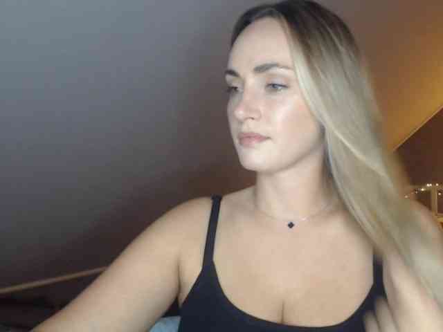 ScarlettXQueen webcam