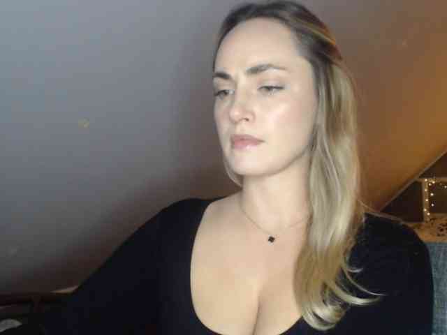 ScarlettXQueen webcam