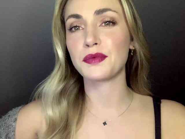 ScarlettXQueen webcam