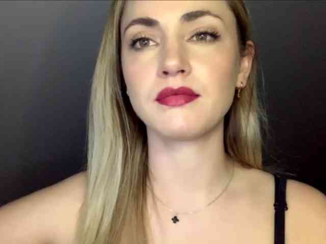 ScarlettXQueen webcam