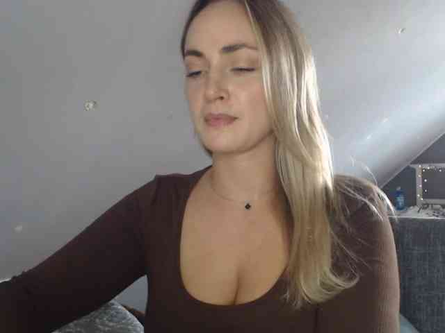 ScarlettXQueen webcam