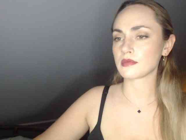 ScarlettXQueen webcam