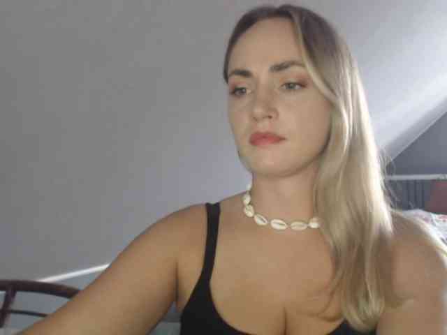 ScarlettXQueen webcam